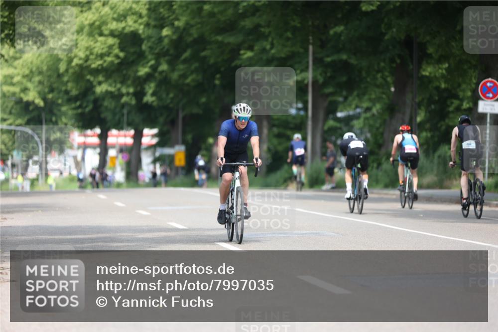 15.06.2025 - 7 Türme Triathlon Yannick Fuchs http://msf.ph/oto/7997035 15.06.2025 12:16:52 Radfahren 443 meine-sportfotos.de