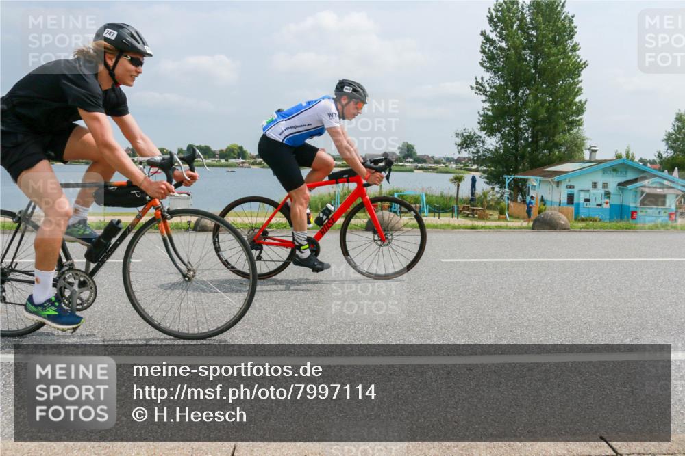 21.06.2025 - 27. Vierlanden-Triathlon H.Heesch http://msf.ph/oto/7997114 15.06.2025 12:24:39 Radfahren 714, 747, 841, 968 meine-sportfotos.de