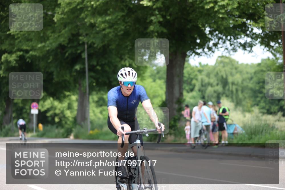 15.06.2025 - 7 Türme Triathlon Yannick Fuchs http://msf.ph/oto/7997117 15.06.2025 12:16:55 Radfahren 443, 599, 605, 605 meine-sportfotos.de