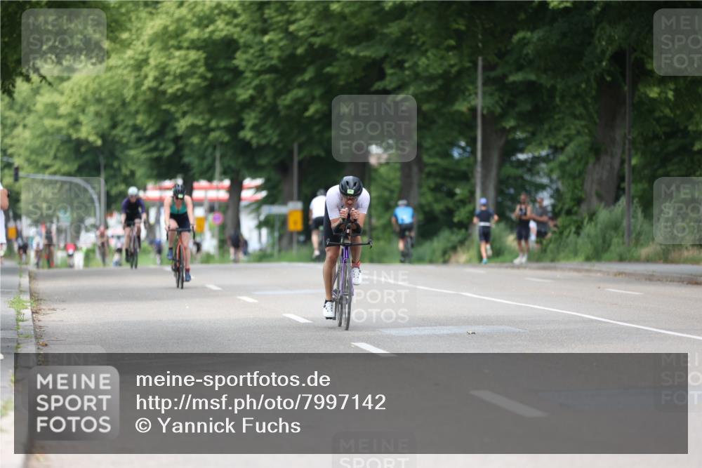 15.06.2025 - 7 Türme Triathlon Yannick Fuchs http://msf.ph/oto/7997142 15.06.2025 13:12:38 Radfahren 529, 571, 581, 660, 751, 782, 1056, 1129, 1137, 1138 meine-sportfotos.de