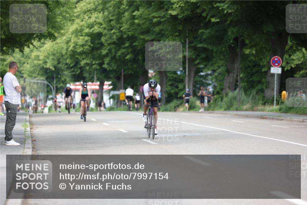 15.06.2025 - 7 Türme Triathlon Yannick Fuchs http://msf.ph/oto/7997154 15.06.2025 13:12:38 Radfahren 529, 571, 581, 660, 751, 782, 1056, 1129, 1137, 1138 meine-sportfotos.de