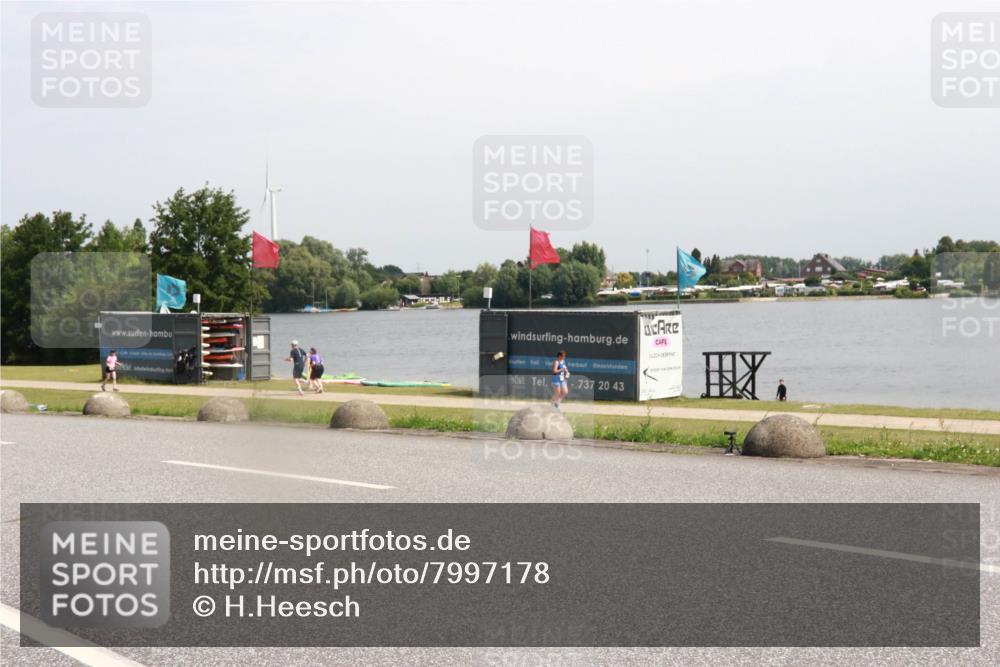 21.06.2025 - 27. Vierlanden-Triathlon H.Heesch http://msf.ph/oto/7997178 15.06.2025 11:32:03 Radfahren 761, 959 meine-sportfotos.de