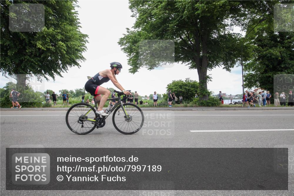 15.06.2025 - 7 Türme Triathlon Yannick Fuchs http://msf.ph/oto/7997189 15.06.2025 13:49:11 Radfahren 304, 307, 706, 720, 756, 858 meine-sportfotos.de