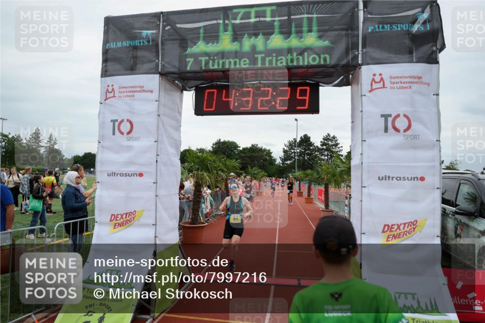 15.06.2025 - 7 Türme Triathlon Michael Strokosch http://msf.ph/oto/7997216 15.06.2025 14:32:28 Ziel 495, 533, 567, 830, 1035 meine-sportfotos.de