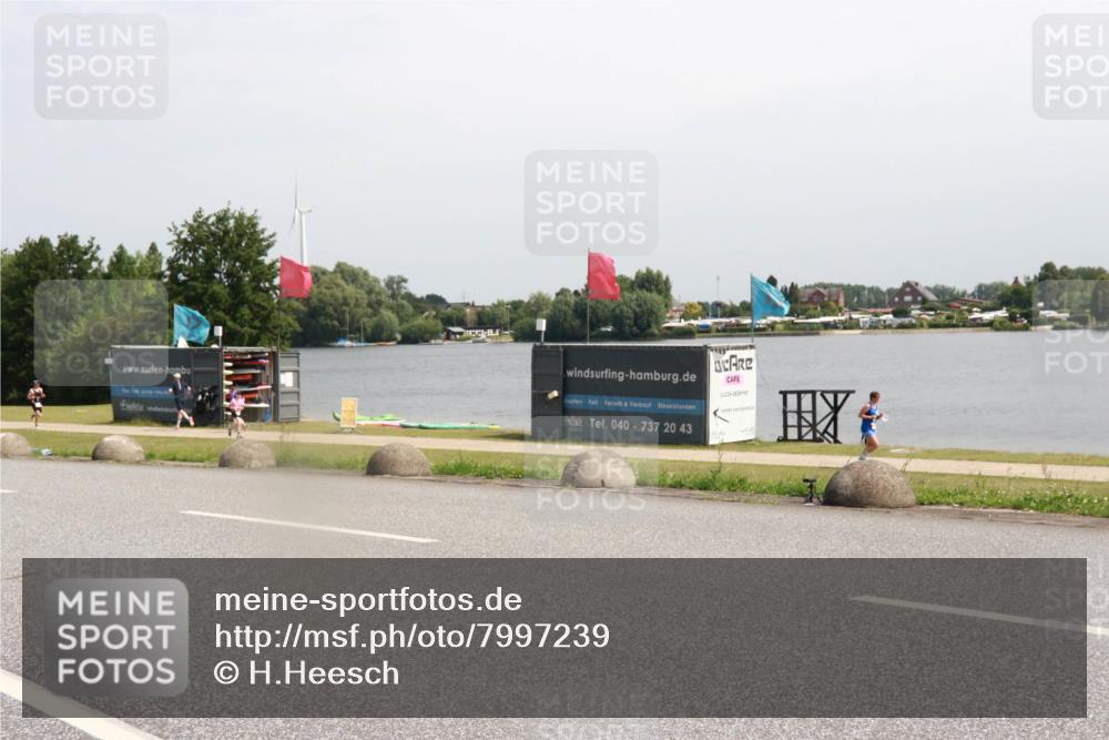 21.06.2025 - 27. Vierlanden-Triathlon H.Heesch http://msf.ph/oto/7997239 15.06.2025 11:32:06 Radfahren 144, 959 meine-sportfotos.de
