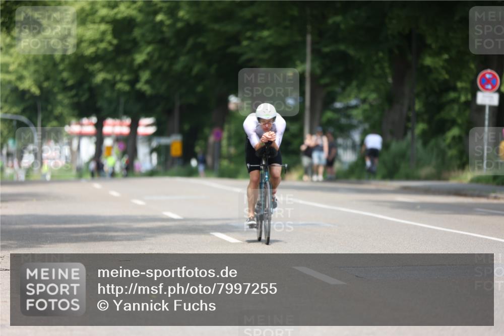 15.06.2025 - 7 Türme Triathlon Yannick Fuchs http://msf.ph/oto/7997255 15.06.2025 12:17:52 Radfahren 202, 256, 262, 291, 325, 396 meine-sportfotos.de
