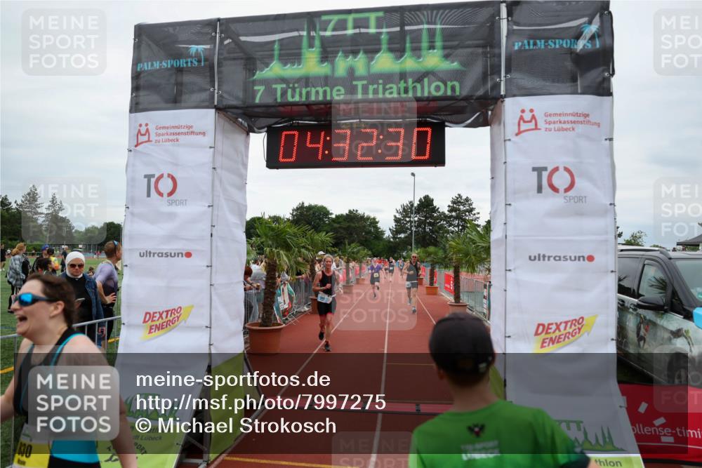 15.06.2025 - 7 Türme Triathlon Michael Strokosch http://msf.ph/oto/7997275 15.06.2025 14:32:30 Ziel 495, 533, 830, 1035 meine-sportfotos.de