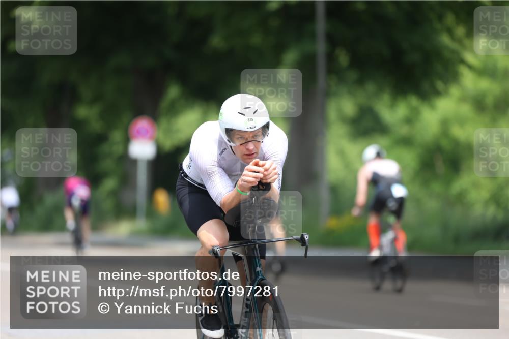 15.06.2025 - 7 Türme Triathlon Yannick Fuchs http://msf.ph/oto/7997281 15.06.2025 12:17:54 Radfahren 202, 256, 262, 325 meine-sportfotos.de