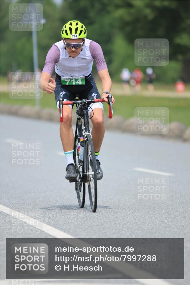 21.06.2025 - 27. Vierlanden-Triathlon H.Heesch http://msf.ph/oto/7997288 15.06.2025 12:24:34 Radfahren 714, 747, 841, 968 meine-sportfotos.de