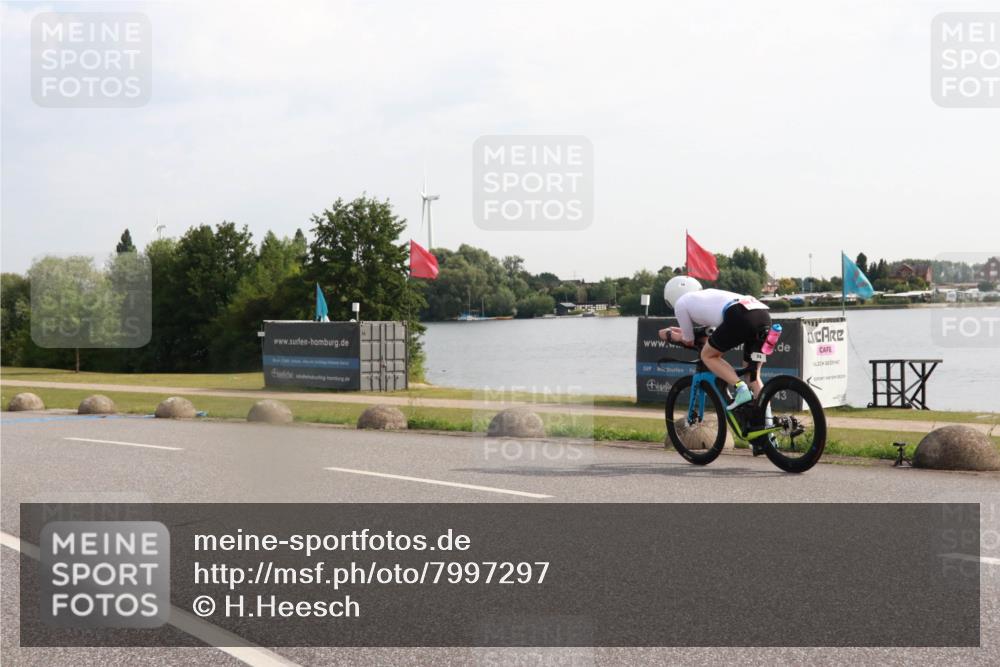 15.06.2025 - 27. Vierlanden-Triathlon H.Heesch http://msf.ph/oto/7997297 15.06.2025 09:33:53 Radfahren 74, 150 meine-sportfotos.de