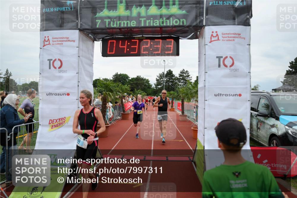 15.06.2025 - 7 Türme Triathlon Michael Strokosch http://msf.ph/oto/7997311 15.06.2025 14:32:32 Ziel 488, 495, 533, 830, 1035 meine-sportfotos.de