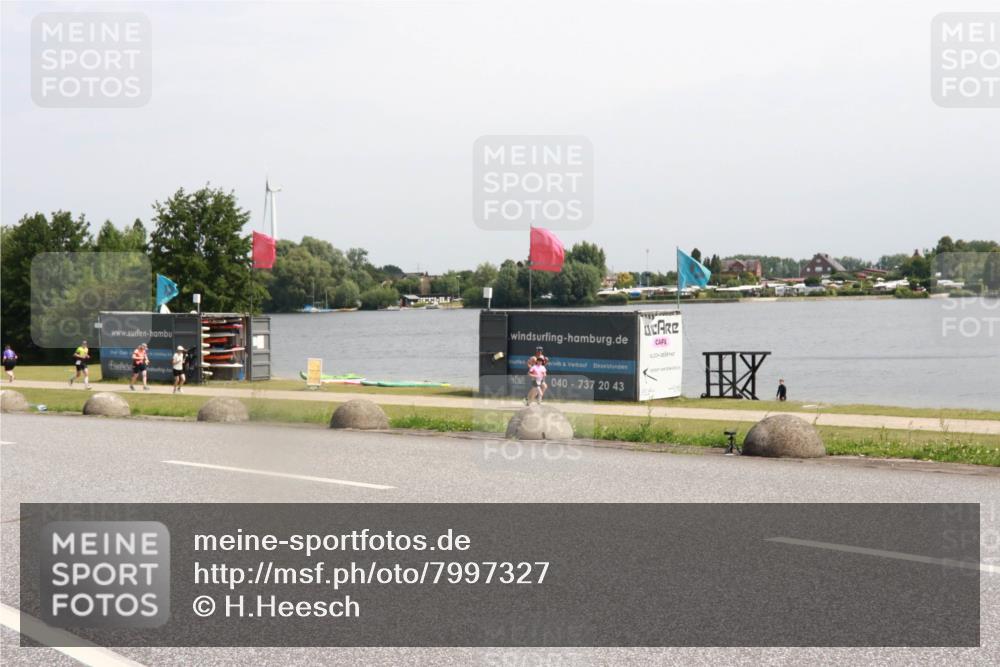 21.06.2025 - 27. Vierlanden-Triathlon H.Heesch http://msf.ph/oto/7997327 15.06.2025 11:32:12 Radfahren 144, 892 meine-sportfotos.de