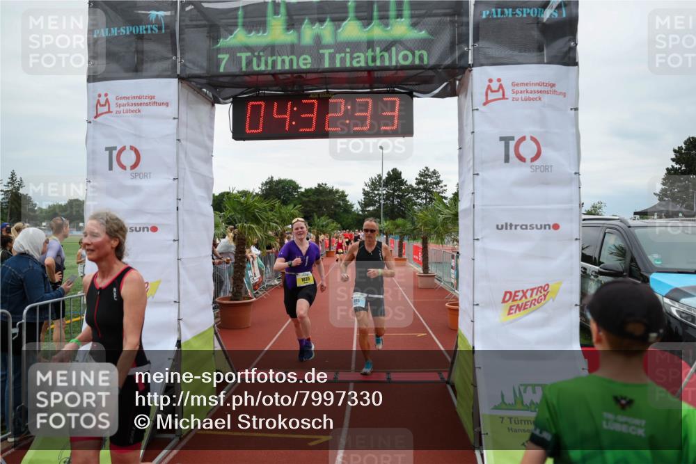 15.06.2025 - 7 Türme Triathlon Michael Strokosch http://msf.ph/oto/7997330 15.06.2025 14:32:33 Ziel 488, 495, 533, 830, 871, 1035 meine-sportfotos.de