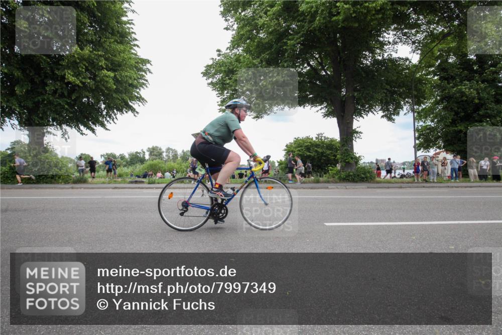 15.06.2025 - 7 Türme Triathlon Yannick Fuchs http://msf.ph/oto/7997349 15.06.2025 13:49:58 Radfahren 337, 1002 meine-sportfotos.de