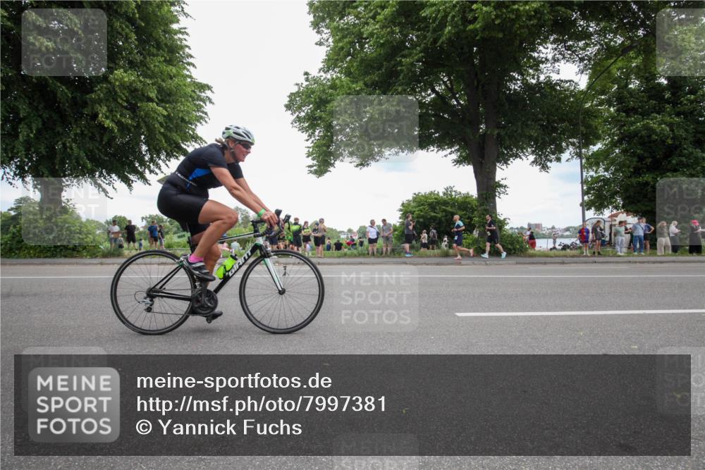 15.06.2025 - 7 Türme Triathlon Yannick Fuchs http://msf.ph/oto/7997381 15.06.2025 13:50:10 Radfahren 764, 1009, 1119 meine-sportfotos.de