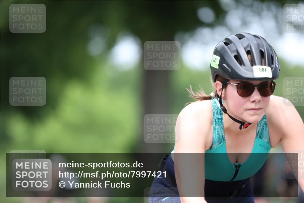 15.06.2025 - 7 Türme Triathlon Yannick Fuchs http://msf.ph/oto/7997421 15.06.2025 13:12:43 Radfahren 363, 581, 660, 751, 1129, 1138 meine-sportfotos.de