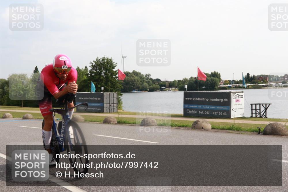 15.06.2025 - 27. Vierlanden-Triathlon H.Heesch http://msf.ph/oto/7997442 15.06.2025 09:37:13 Radfahren 158 meine-sportfotos.de