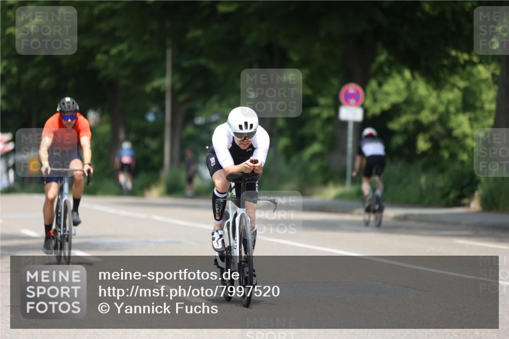 15.06.2025 - 7 Türme Triathlon Yannick Fuchs http://msf.ph/oto/7997520 15.06.2025 12:18:45 Radfahren 301, 302, 308, 341, 477, 498, 566 meine-sportfotos.de