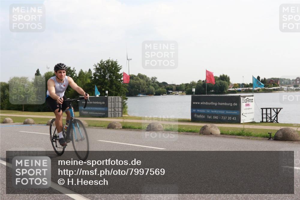 15.06.2025 - 27. Vierlanden-Triathlon H.Heesch http://msf.ph/oto/7997569 15.06.2025 09:38:14 Radfahren 19, 173 meine-sportfotos.de