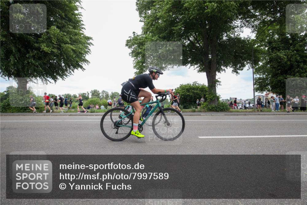 15.06.2025 - 7 Türme Triathlon Yannick Fuchs http://msf.ph/oto/7997589 15.06.2025 13:51:02 Radfahren 213, 304, 307, 645, 867, 936, 1012 meine-sportfotos.de