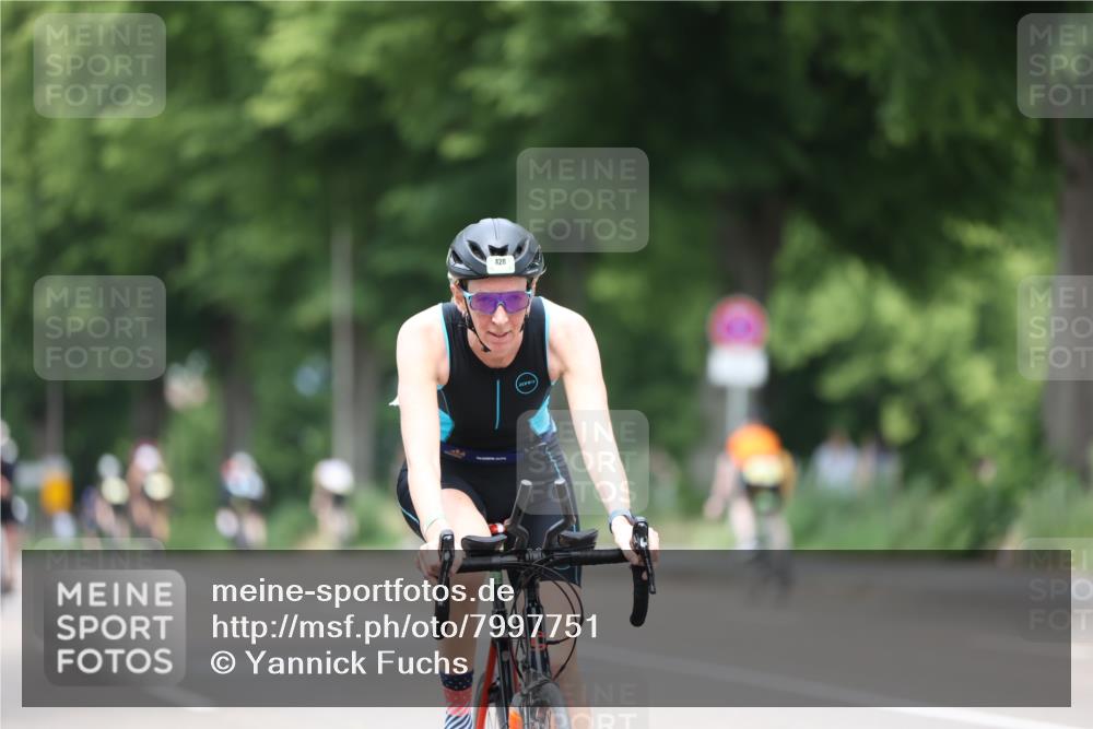15.06.2025 - 7 Türme Triathlon Yannick Fuchs http://msf.ph/oto/7997751 15.06.2025 13:12:53 Radfahren 212, 520, 630, 948 meine-sportfotos.de