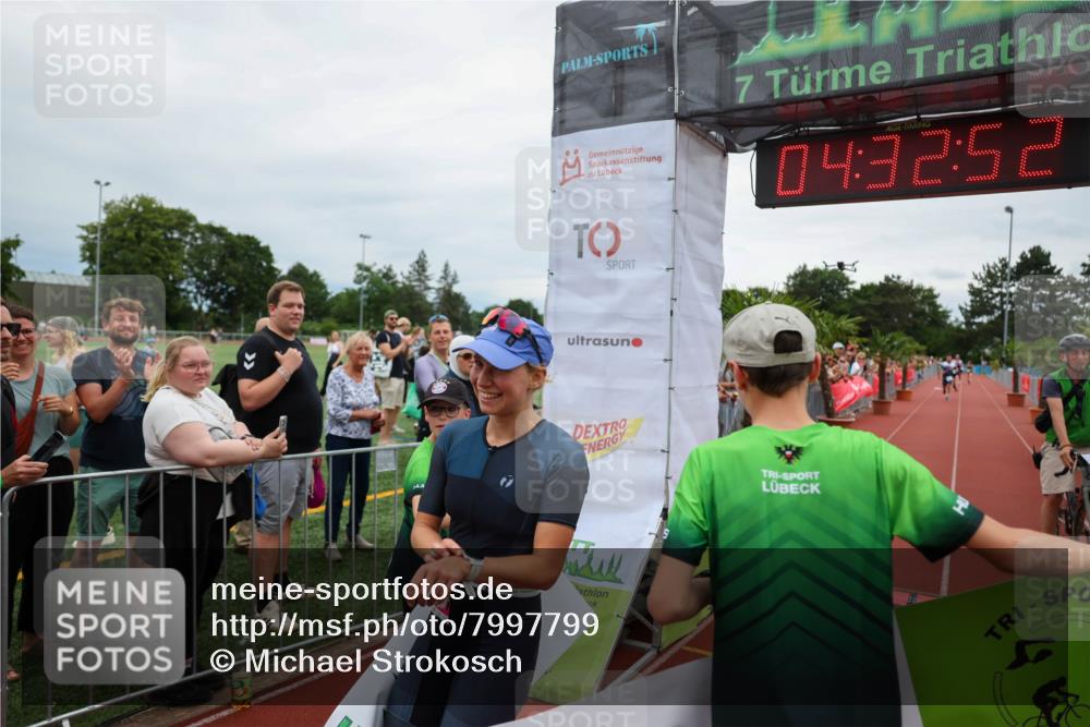 15.06.2025 - 7 Türme Triathlon Michael Strokosch http://msf.ph/oto/7997799 15.06.2025 14:32:52 Ziel 292, 322 meine-sportfotos.de