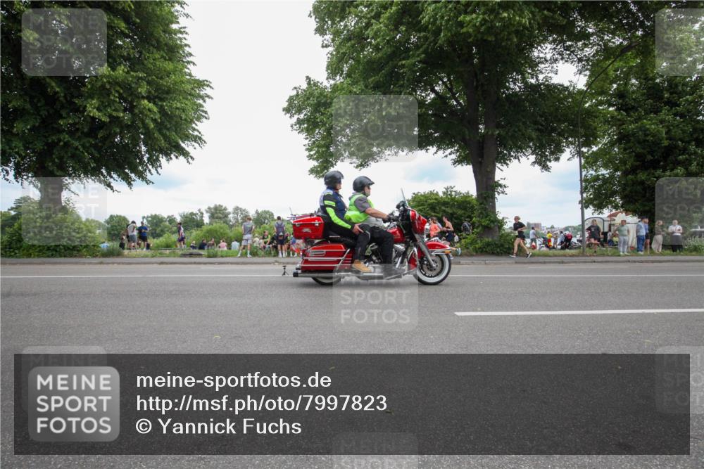 15.06.2025 - 7 Türme Triathlon Yannick Fuchs http://msf.ph/oto/7997823 15.06.2025 13:52:51 Radfahren 946, 985, 1035, 1115 meine-sportfotos.de