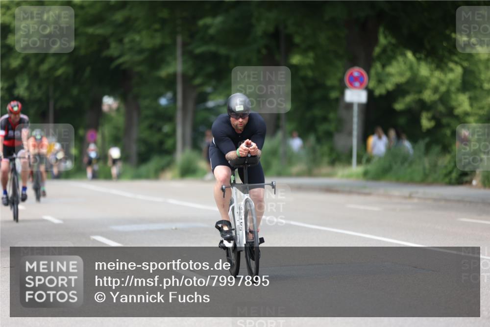 15.06.2025 - 7 Türme Triathlon Yannick Fuchs http://msf.ph/oto/7997895 15.06.2025 13:12:55 Radfahren 212, 520, 630, 948 meine-sportfotos.de