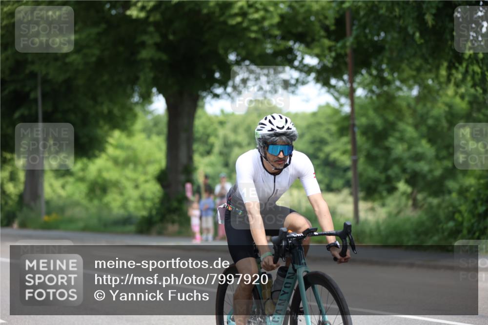 15.06.2025 - 7 Türme Triathlon Yannick Fuchs http://msf.ph/oto/7997920 15.06.2025 12:19:04 Radfahren 237 meine-sportfotos.de