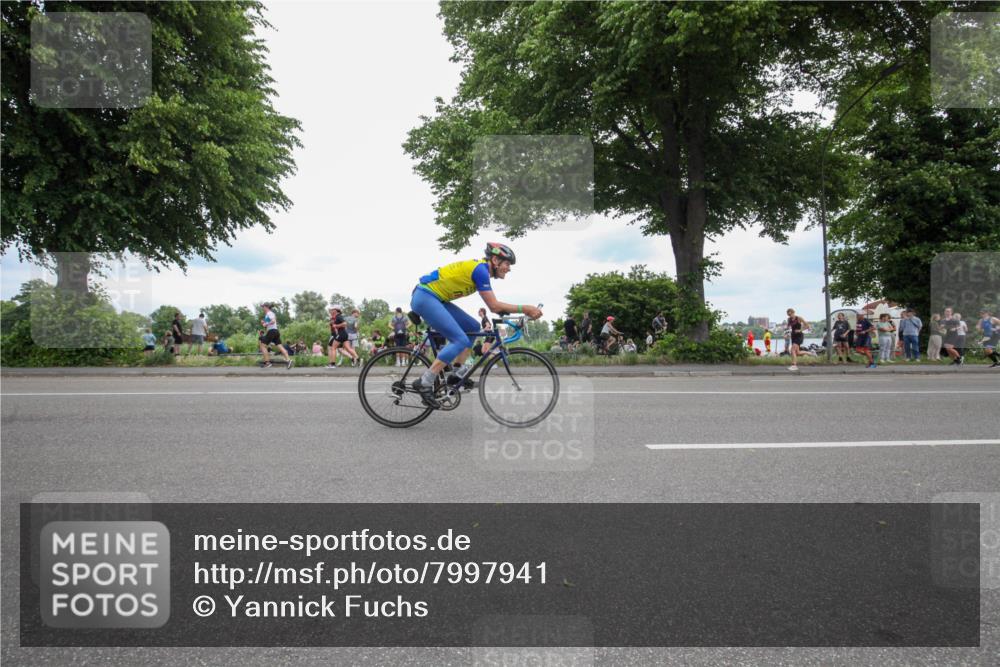 15.06.2025 - 7 Türme Triathlon Yannick Fuchs http://msf.ph/oto/7997941 15.06.2025 13:53:11 Radfahren 336, 800, 1194 meine-sportfotos.de