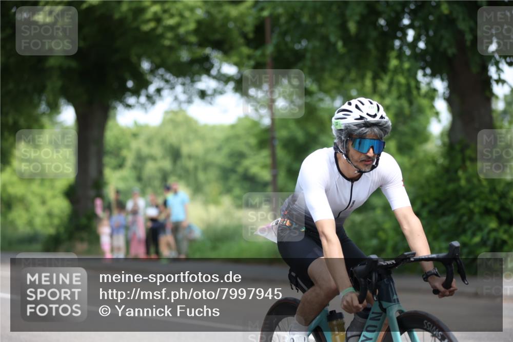 15.06.2025 - 7 Türme Triathlon Yannick Fuchs http://msf.ph/oto/7997945 15.06.2025 12:19:04 Radfahren 237 meine-sportfotos.de