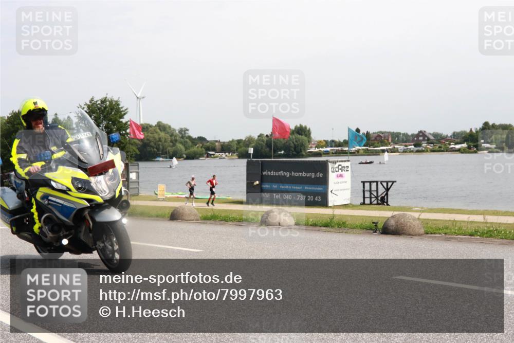 21.06.2025 - 27. Vierlanden-Triathlon H.Heesch http://msf.ph/oto/7997963 15.06.2025 11:34:41 Radfahren 740, 775, 935 meine-sportfotos.de