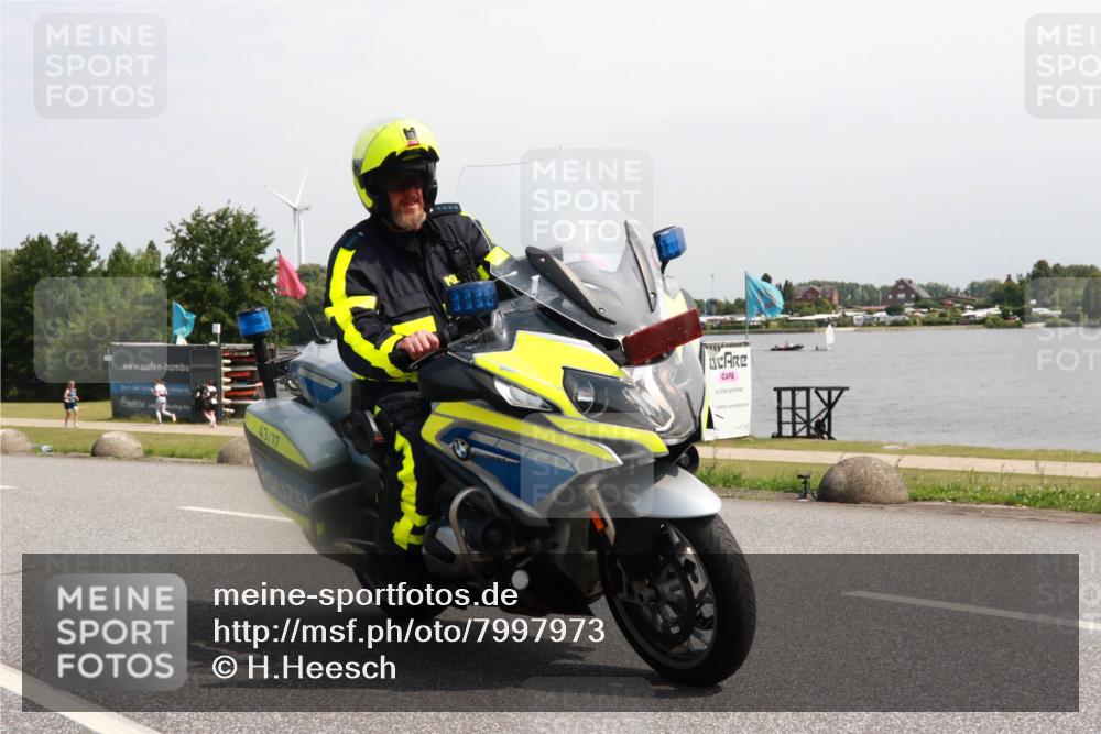 21.06.2025 - 27. Vierlanden-Triathlon H.Heesch http://msf.ph/oto/7997973 15.06.2025 11:34:41 Radfahren 740, 775, 935 meine-sportfotos.de