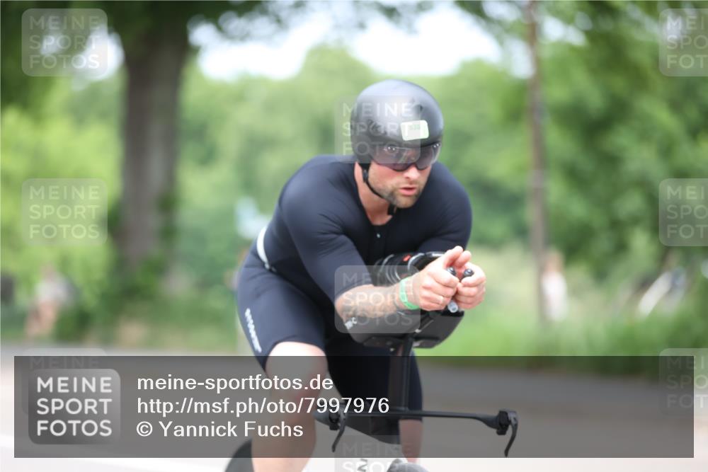 15.06.2025 - 7 Türme Triathlon Yannick Fuchs http://msf.ph/oto/7997976 15.06.2025 13:12:57 Radfahren 212, 520, 630, 948 meine-sportfotos.de
