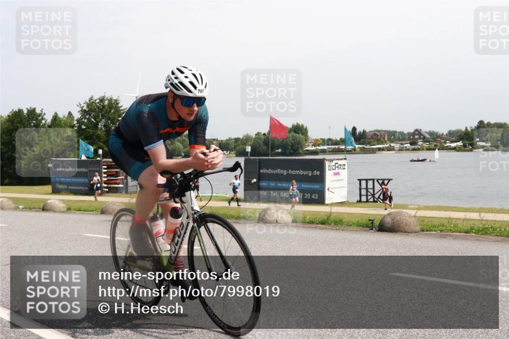 21.06.2025 - 27. Vierlanden-Triathlon H.Heesch http://msf.ph/oto/7998019 15.06.2025 11:34:52 Radfahren 707, 760, 894 meine-sportfotos.de