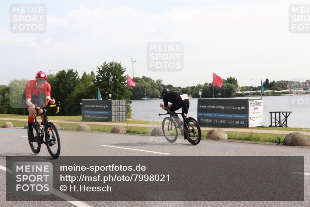 15.06.2025 - 27. Vierlanden-Triathlon H.Heesch http://msf.ph/oto/7998021 15.06.2025 09:44:29 Radfahren 4, 80, 200 meine-sportfotos.de