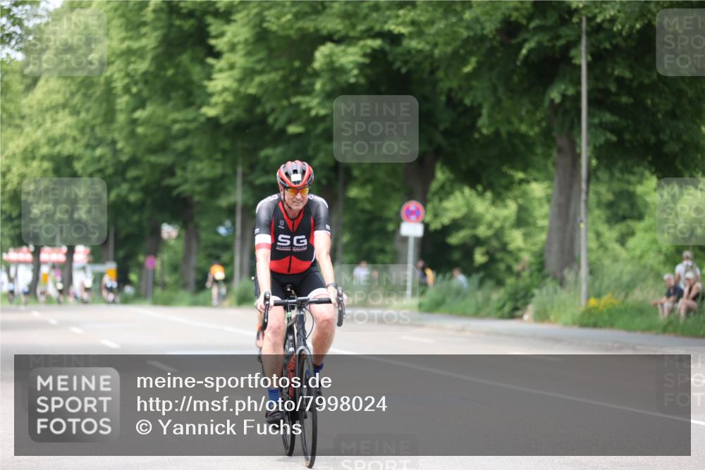 15.06.2025 - 7 Türme Triathlon Yannick Fuchs http://msf.ph/oto/7998024 15.06.2025 13:12:58 Radfahren 212, 520, 630, 948 meine-sportfotos.de
