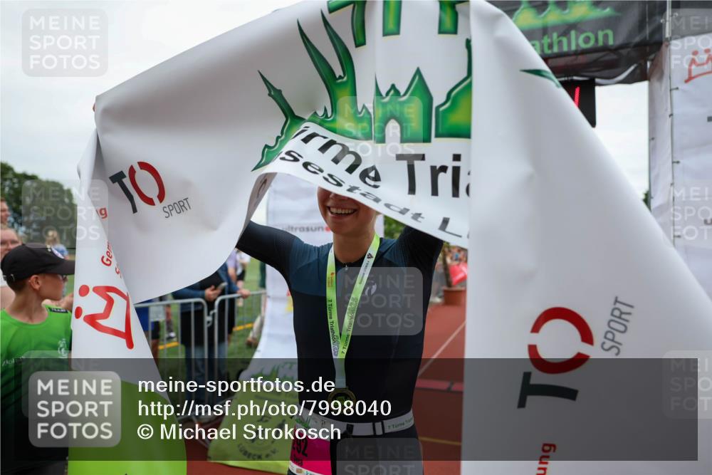 15.06.2025 - 7 Türme Triathlon Michael Strokosch http://msf.ph/oto/7998040 15.06.2025 14:33:03 Ziel 197, 527, 654, 1086, 1094 meine-sportfotos.de