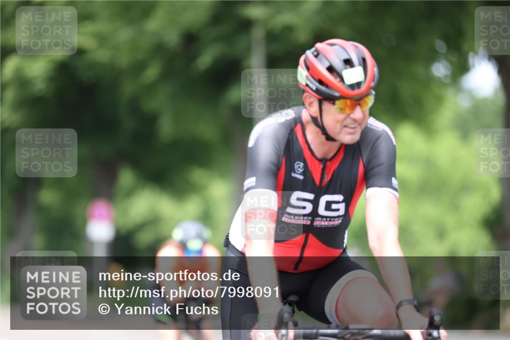 15.06.2025 - 7 Türme Triathlon Yannick Fuchs http://msf.ph/oto/7998091 15.06.2025 13:12:59 Radfahren 212, 214, 520, 630, 948 meine-sportfotos.de