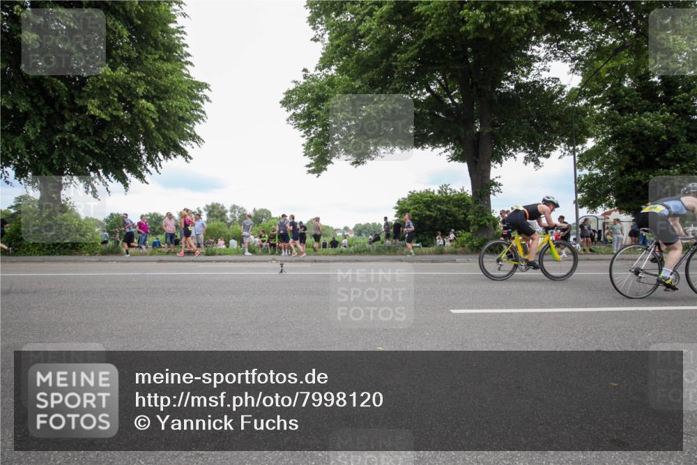 15.06.2025 - 7 Türme Triathlon Yannick Fuchs http://msf.ph/oto/7998120 15.06.2025 13:54:12 Radfahren 829, 1015, 1173, 1192 meine-sportfotos.de