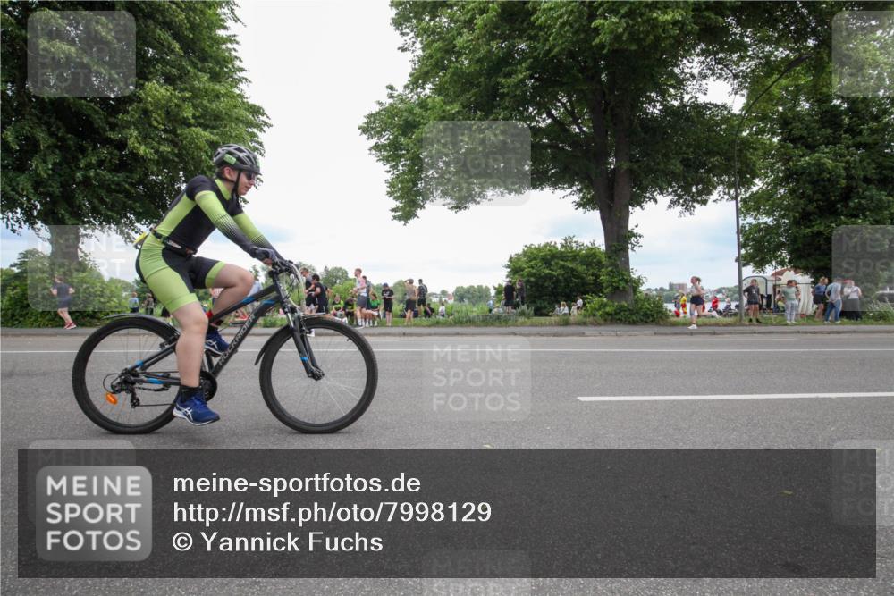 15.06.2025 - 7 Türme Triathlon Yannick Fuchs http://msf.ph/oto/7998129 15.06.2025 13:54:15 Radfahren 533, 1015, 1173 meine-sportfotos.de