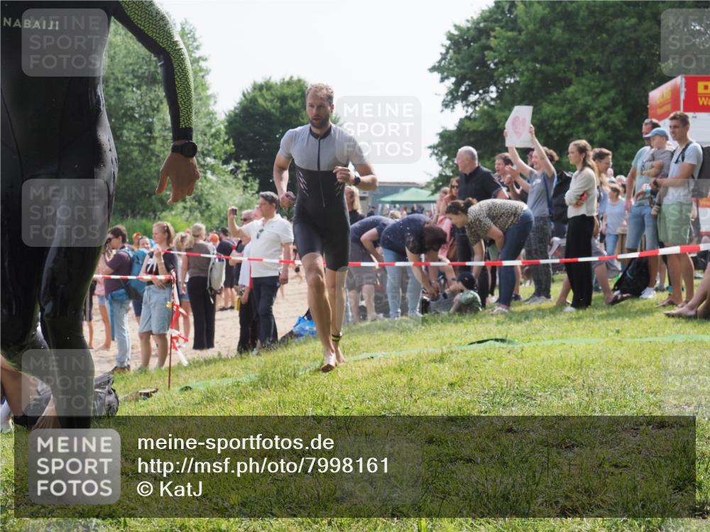 15.06.2025 - 27. Vierlanden-Triathlon KatJ http://msf.ph/oto/7998161 15.06.2025 09:56:04 Schwimmen 268, 280, 283, 285, 308, 310, 312, 322, 357 meine-sportfotos.de