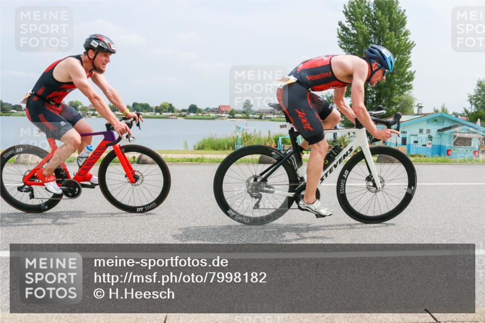 21.06.2025 - 27. Vierlanden-Triathlon H.Heesch http://msf.ph/oto/7998182 15.06.2025 12:29:45 Radfahren 937, 951, 989, 990, 991, 992, 993 meine-sportfotos.de
