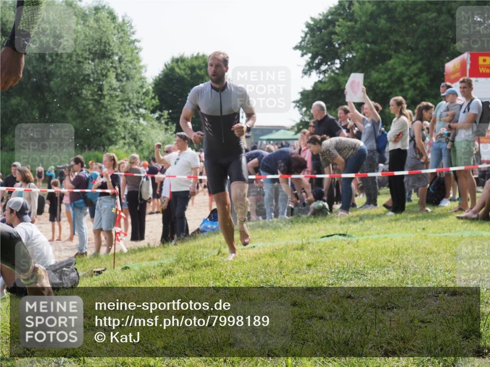 15.06.2025 - 27. Vierlanden-Triathlon KatJ http://msf.ph/oto/7998189 15.06.2025 09:56:04 Schwimmen 268, 280, 283, 285, 308, 310, 312, 322, 357 meine-sportfotos.de