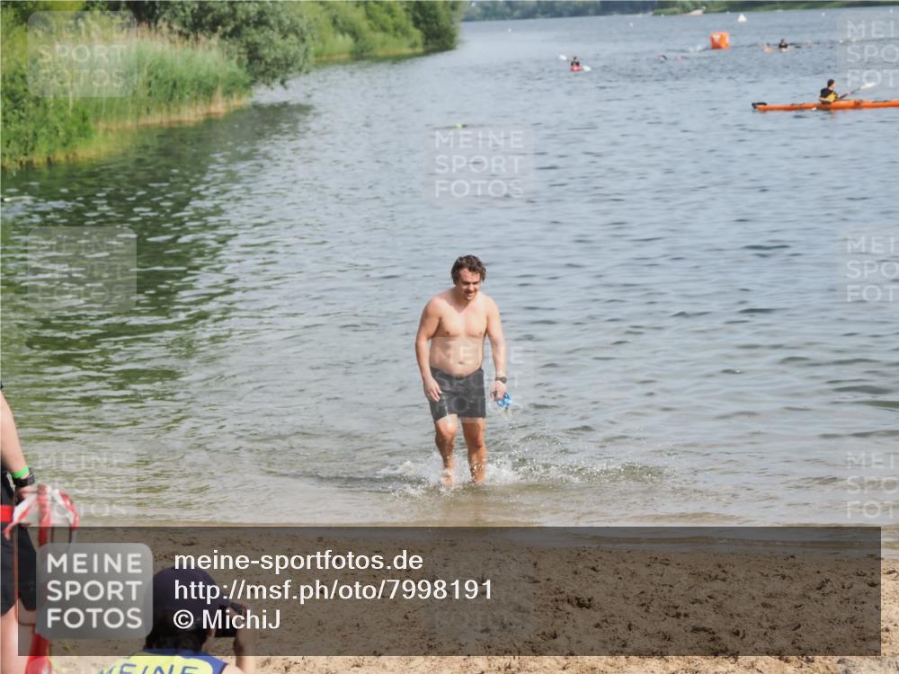 21.06.2025 - 27. Vierlanden-Triathlon MichiJ http://msf.ph/oto/7998191 15.06.2026 10:00:06 Schwimmen  meine-sportfotos.de