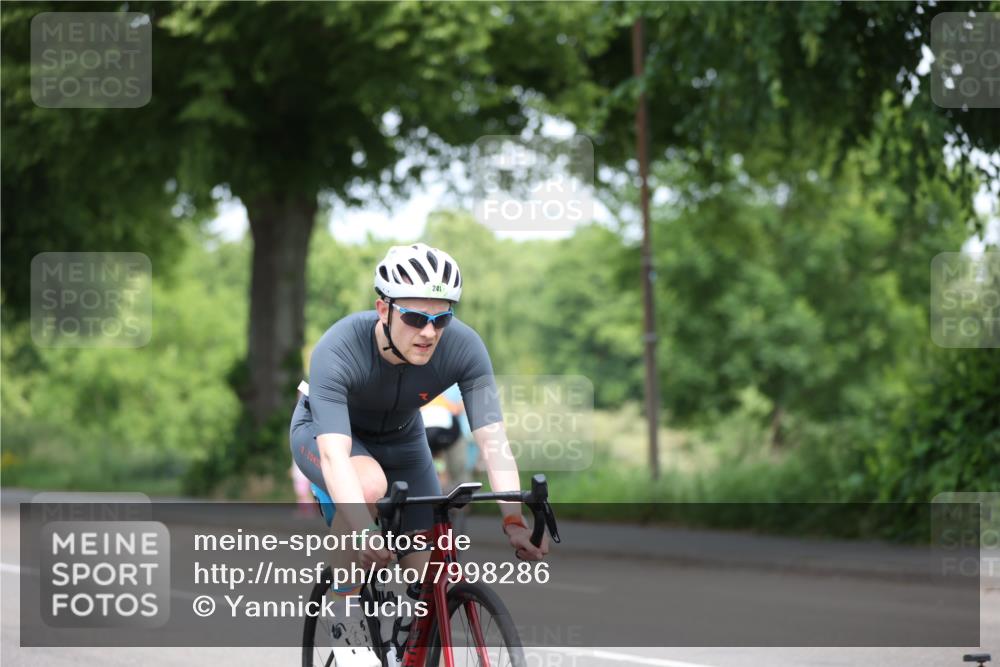 15.06.2025 - 7 Türme Triathlon Yannick Fuchs http://msf.ph/oto/7998286 15.06.2025 12:19:16 Radfahren 241, 325 meine-sportfotos.de