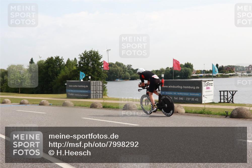 15.06.2025 - 27. Vierlanden-Triathlon H.Heesch http://msf.ph/oto/7998292 15.06.2025 09:48:10 Radfahren 60, 219 meine-sportfotos.de