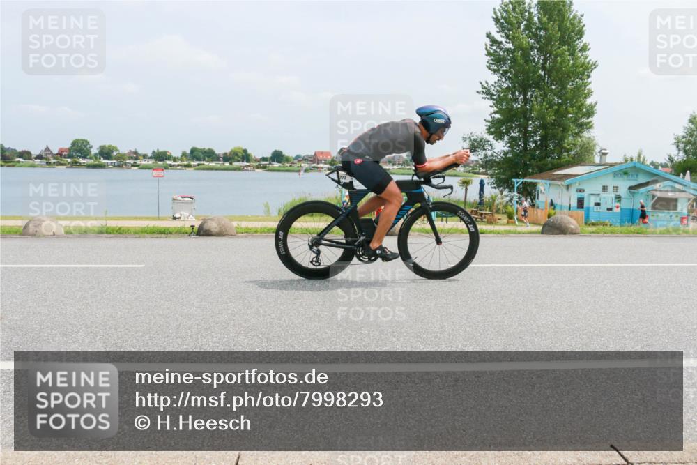 21.06.2025 - 27. Vierlanden-Triathlon H.Heesch http://msf.ph/oto/7998293 15.06.2025 12:30:19 Radfahren 772 meine-sportfotos.de