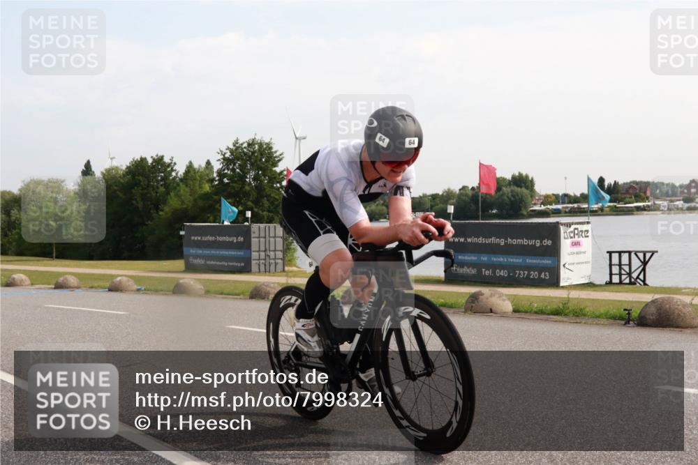 15.06.2025 - 27. Vierlanden-Triathlon H.Heesch http://msf.ph/oto/7998324 15.06.2025 09:48:17 Radfahren 6, 60, 64, 246 meine-sportfotos.de