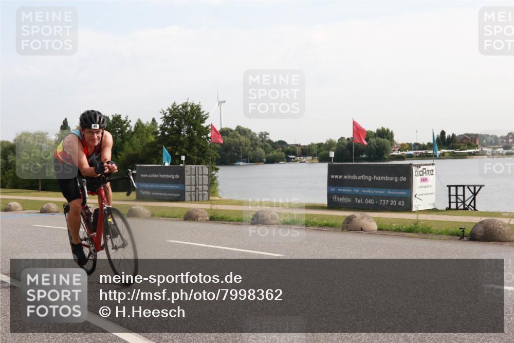 15.06.2025 - 27. Vierlanden-Triathlon H.Heesch http://msf.ph/oto/7998362 15.06.2025 09:48:44 Radfahren 49, 73, 159, 247 meine-sportfotos.de
